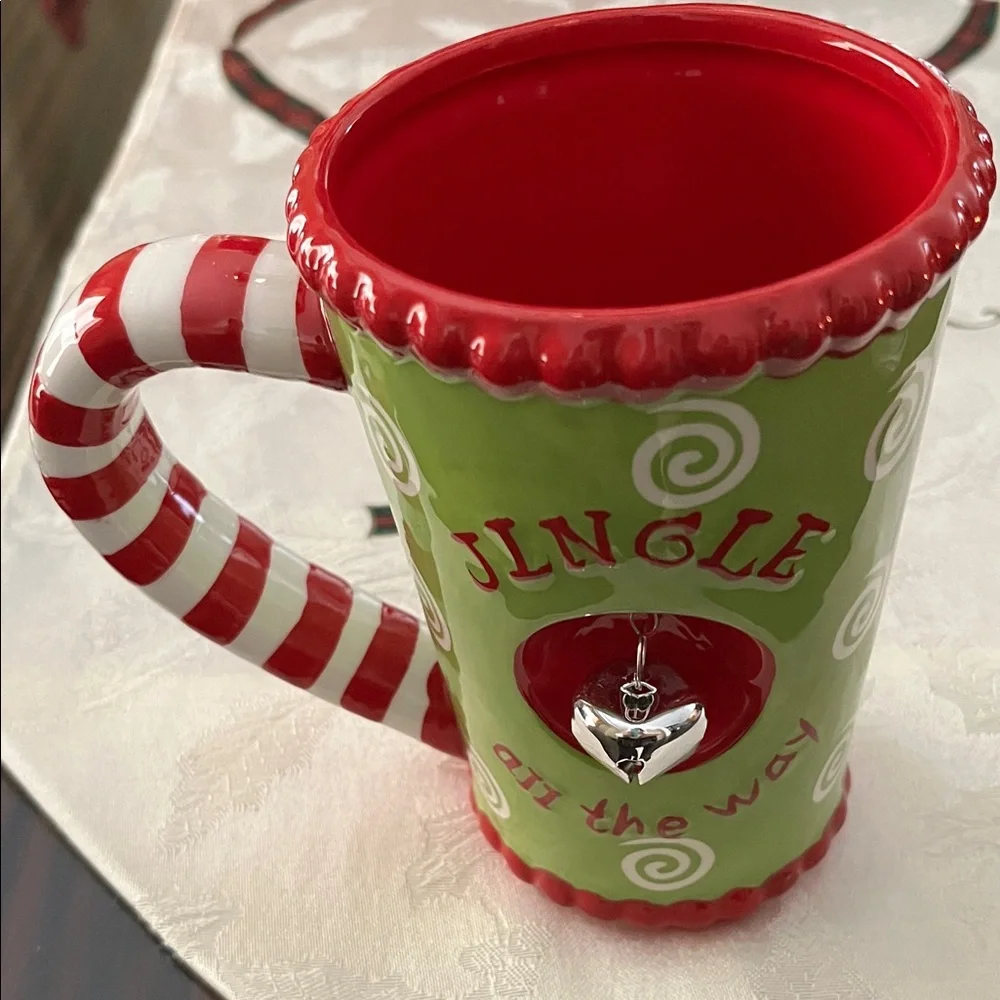 NWOT Pier 1 Red and Green Holiday Mug